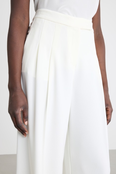 Pantalone ampio in cady