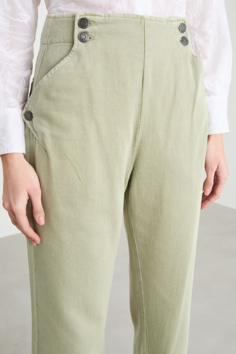 Pantalone con abbottonatura marinière