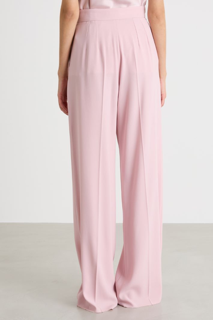 Palazzo trousers in matte satin Intrend - 4
