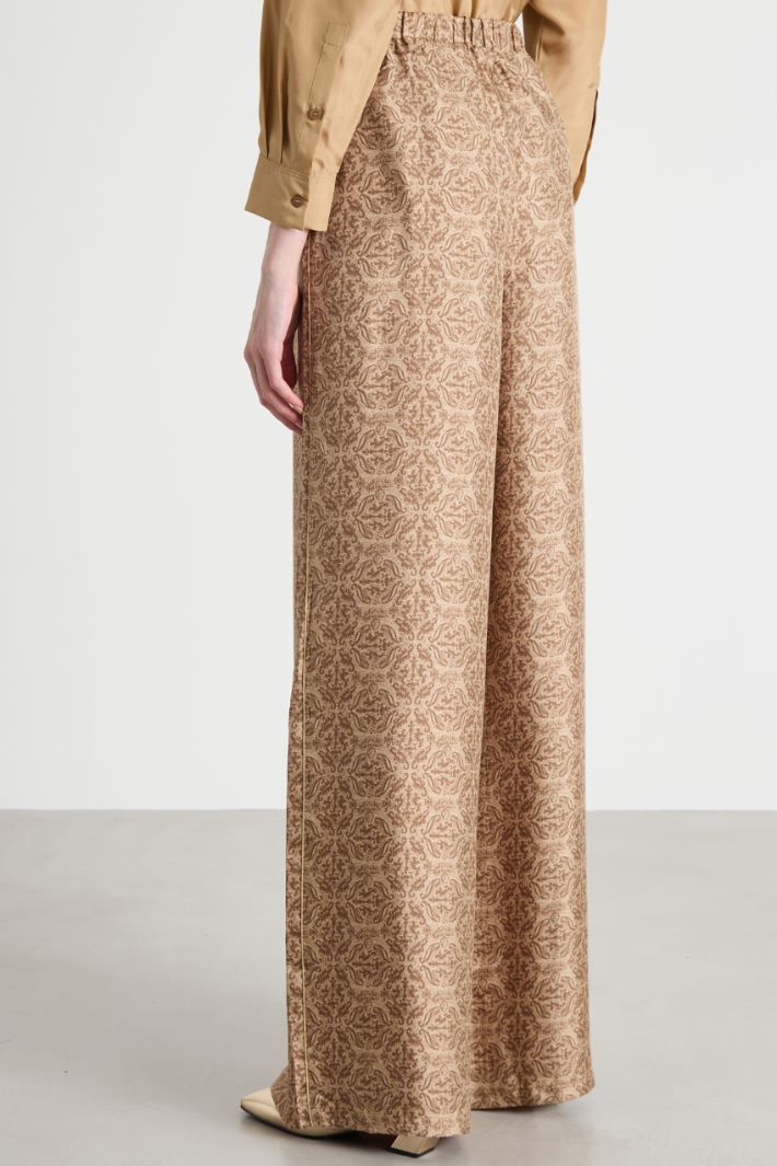 Printed twill trousers Intrend - 4