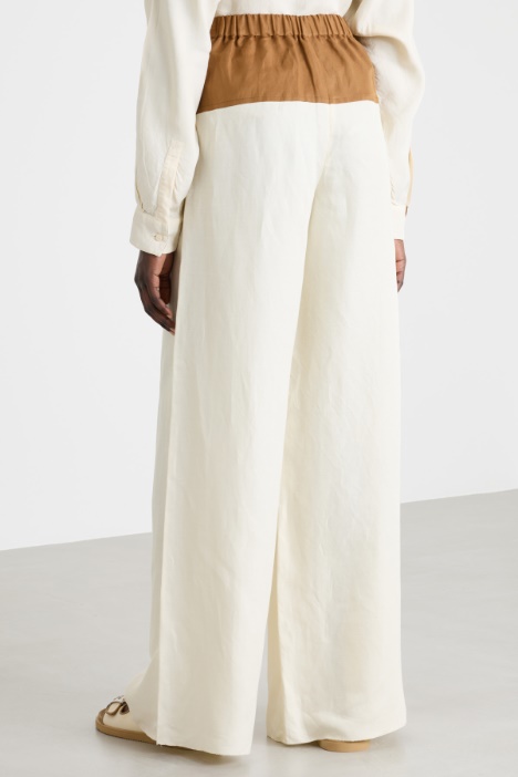 Pantalón con peplum