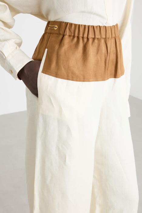 Pantalón con peplum