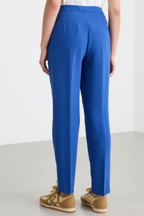 Pantalone a sigaretta in raso opaco