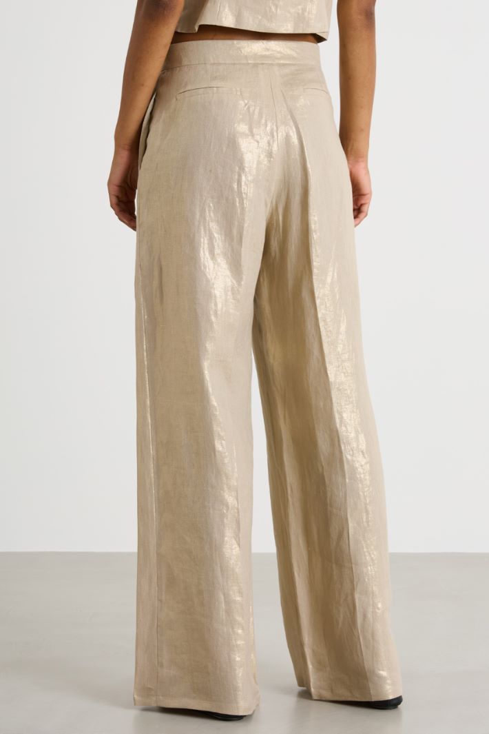 Wide-leg trousers in laminated canvas Intrend - 3