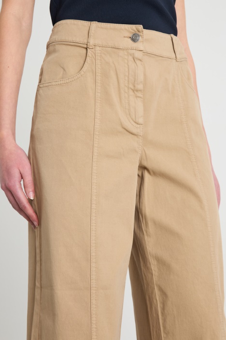Pantalone crop con tasche