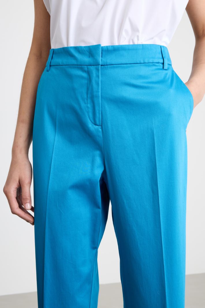 Stretch-cotton satin cigarette trousers Intrend - 3