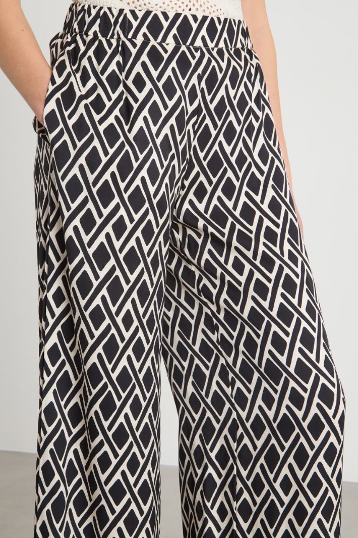 Patterned twill trousers Intrend - 3