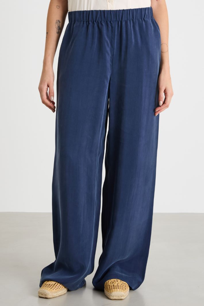 Fluid satin trousers Intrend - 2