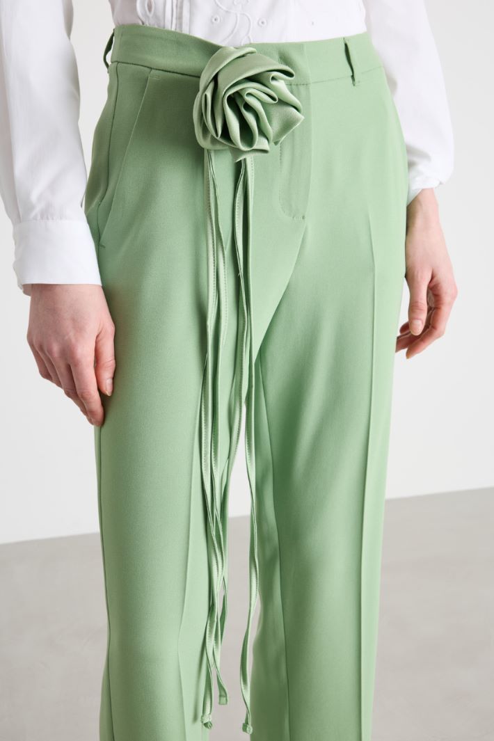 Floral Appliqué Trousers Intrend - 3