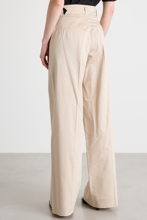 Pantalone in raso stretch