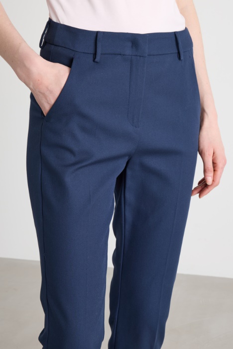 Pantalón cigarrillo en tela de algodón
