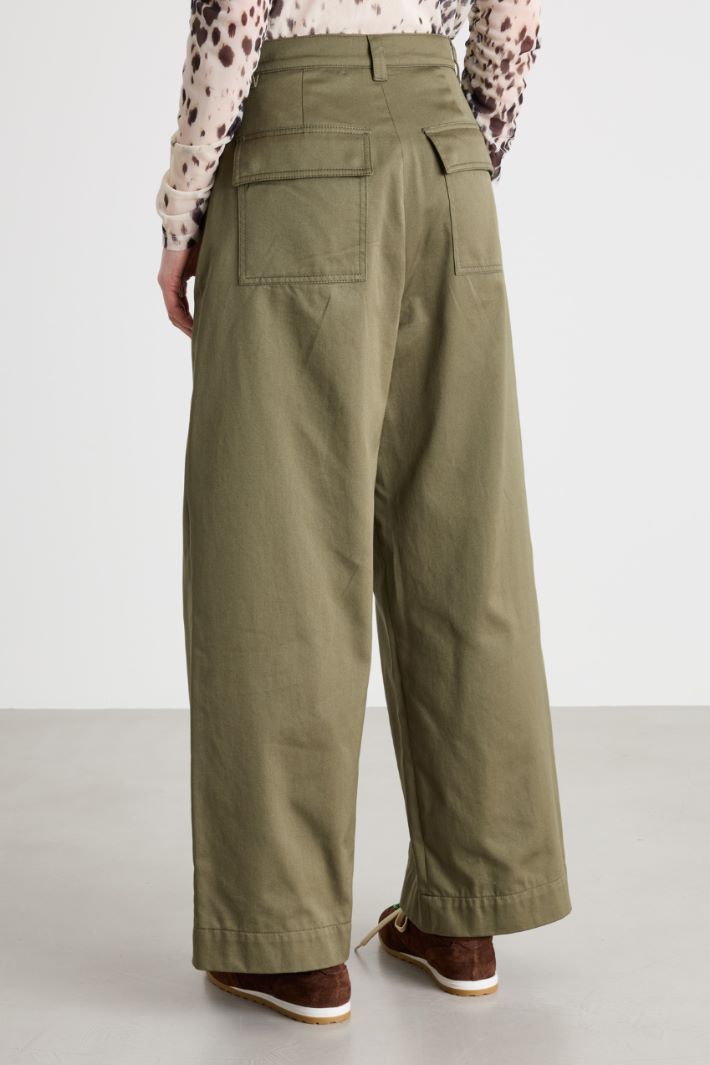 Pantalone ampio in gabardina Intrend - 4