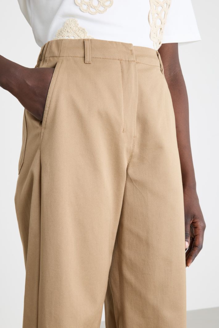 Pantalone ampio in gabardina Intrend - 3