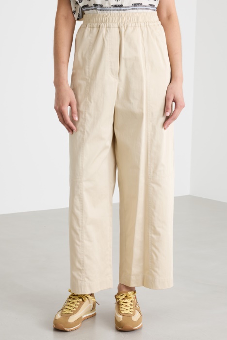 Pantalón cropped amplio