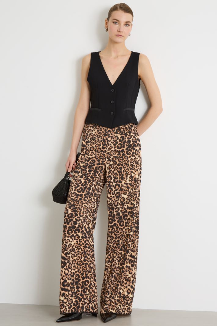 Fluid Wide-Leg Trousers Intrend
