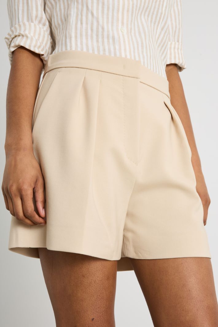 High-waisted shorts Intrend - 3