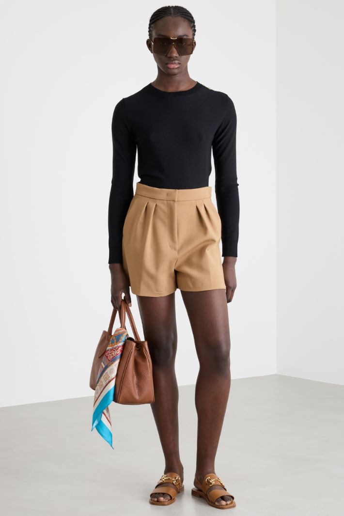 High-waisted shorts Intrend