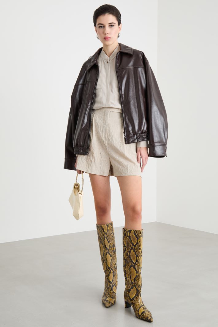 Wool canvas shorts Intrend