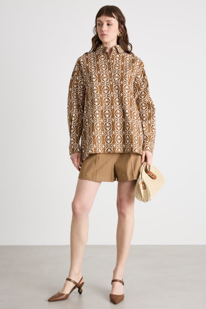 Stretch-cotton shorts Intrend