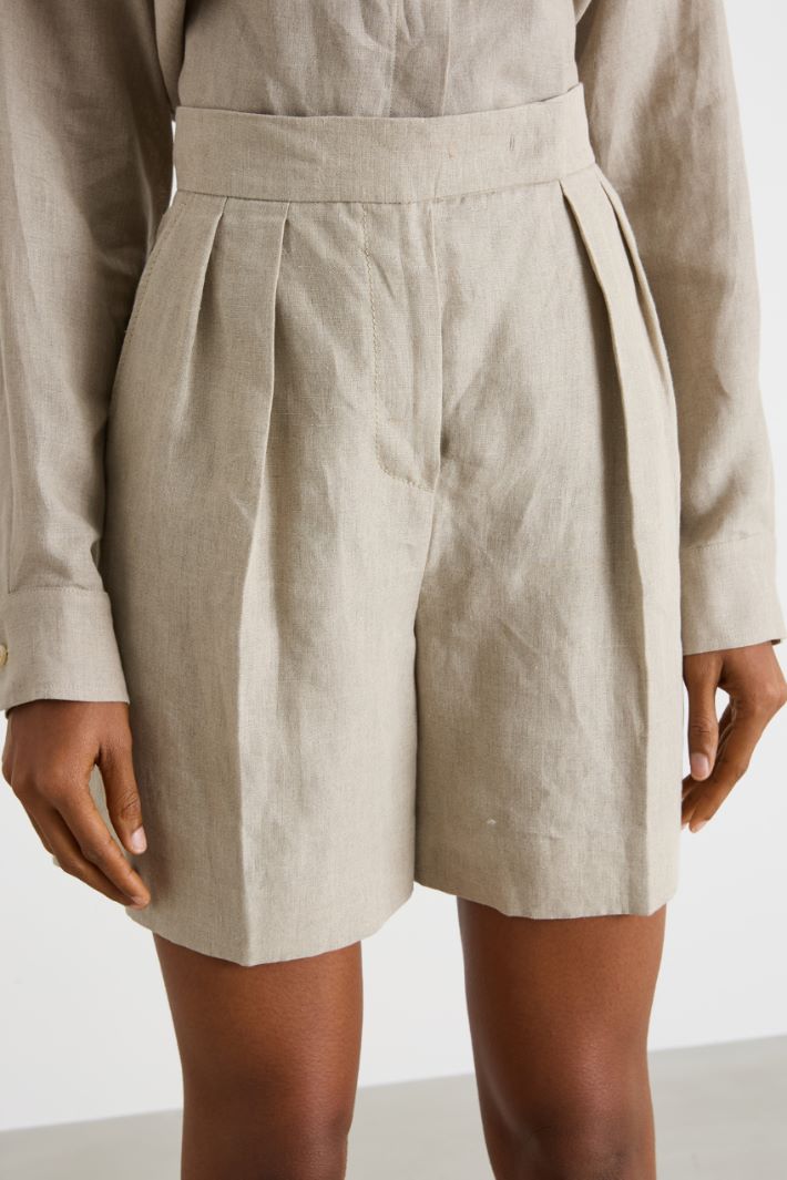 Double-pleat shorts Intrend - 3