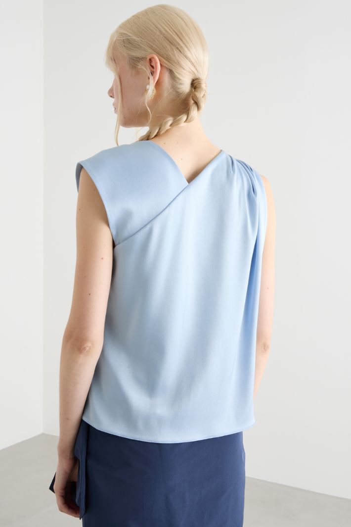 Asymmetric satin top Intrend - 4
