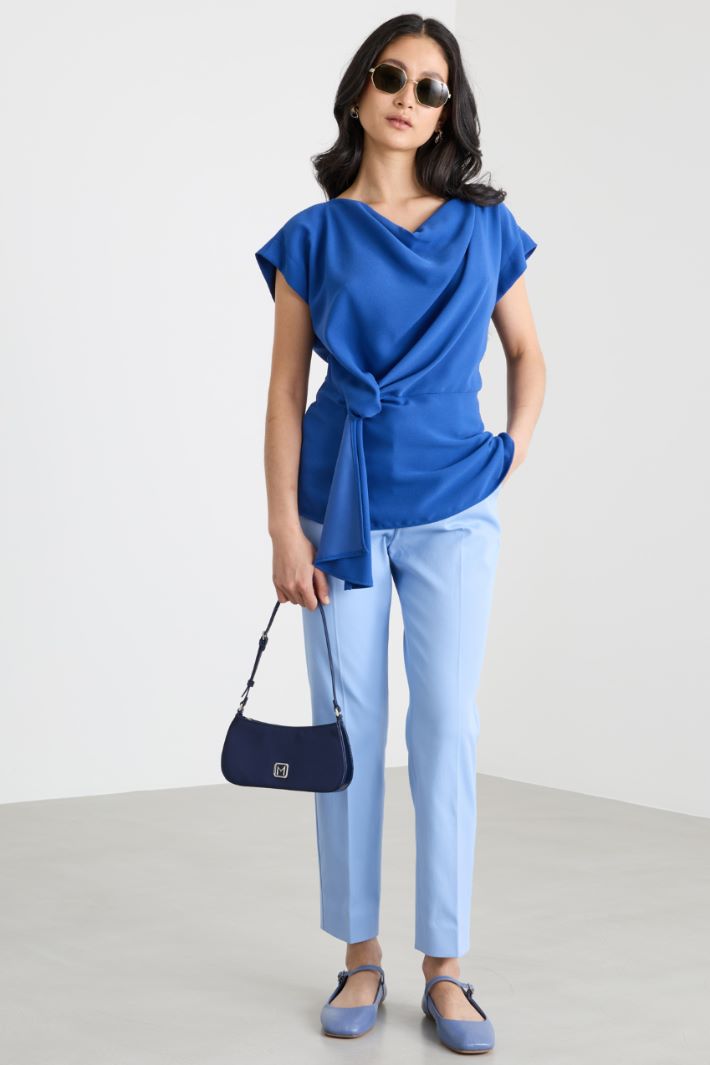 Blusa in raso opaco Intrend