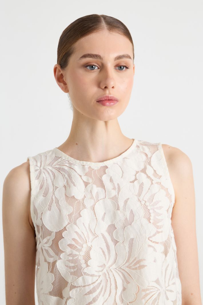 Sleeveless macramé top Intrend - 3