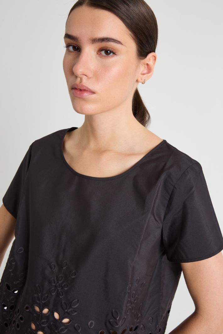 Embroidered taffeta top Intrend - 3