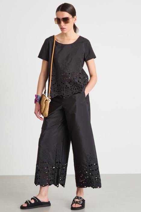 Embroidered taffeta top Intrend