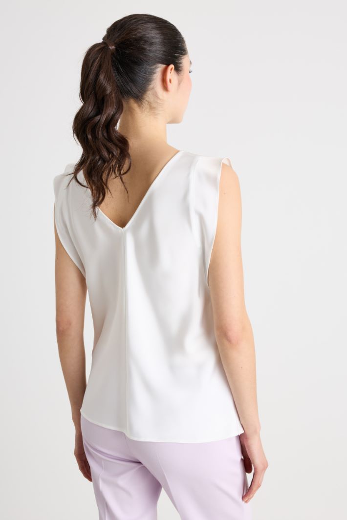 Blusa in raso con volant laterali  Intrend - 4