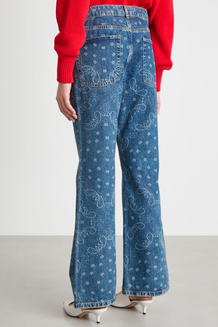 Patterned flared jeans Intrend - 4