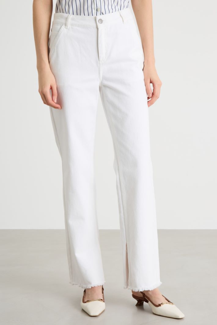 Jeans dritti con orlo sfrangiato Intrend - 2