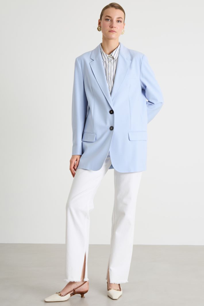 Jeans dritti con orlo sfrangiato Intrend