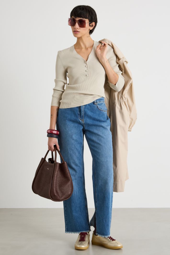 Straight jeans with frayed hem Intrend