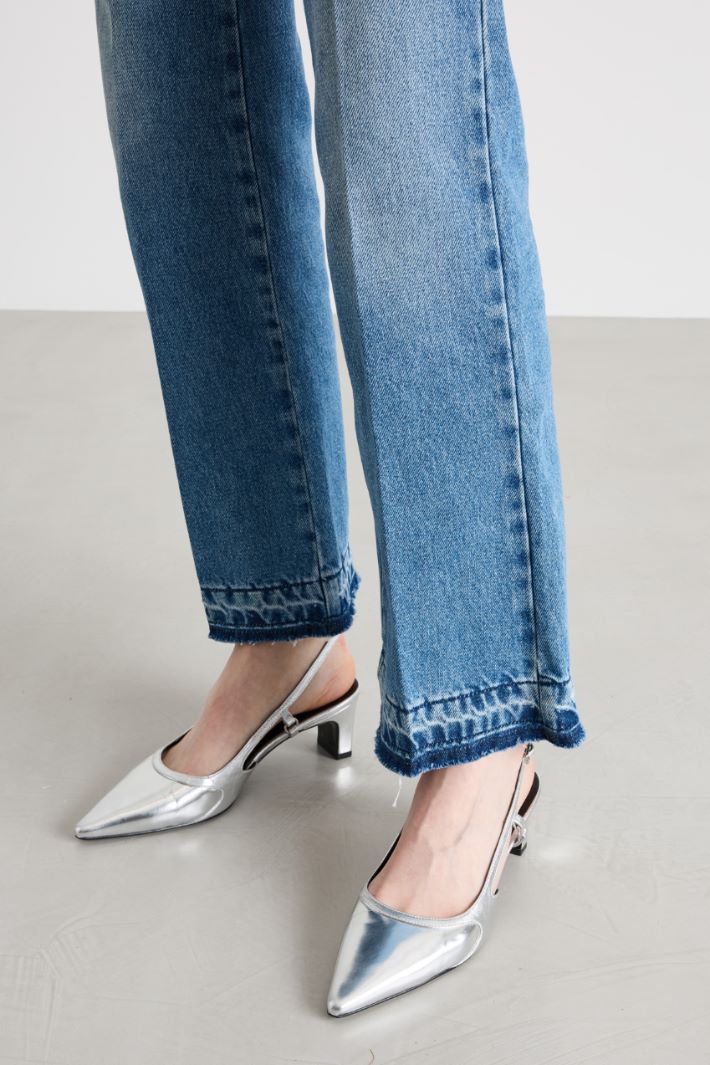 Jeans con fondo sfrangiato Intrend - 3