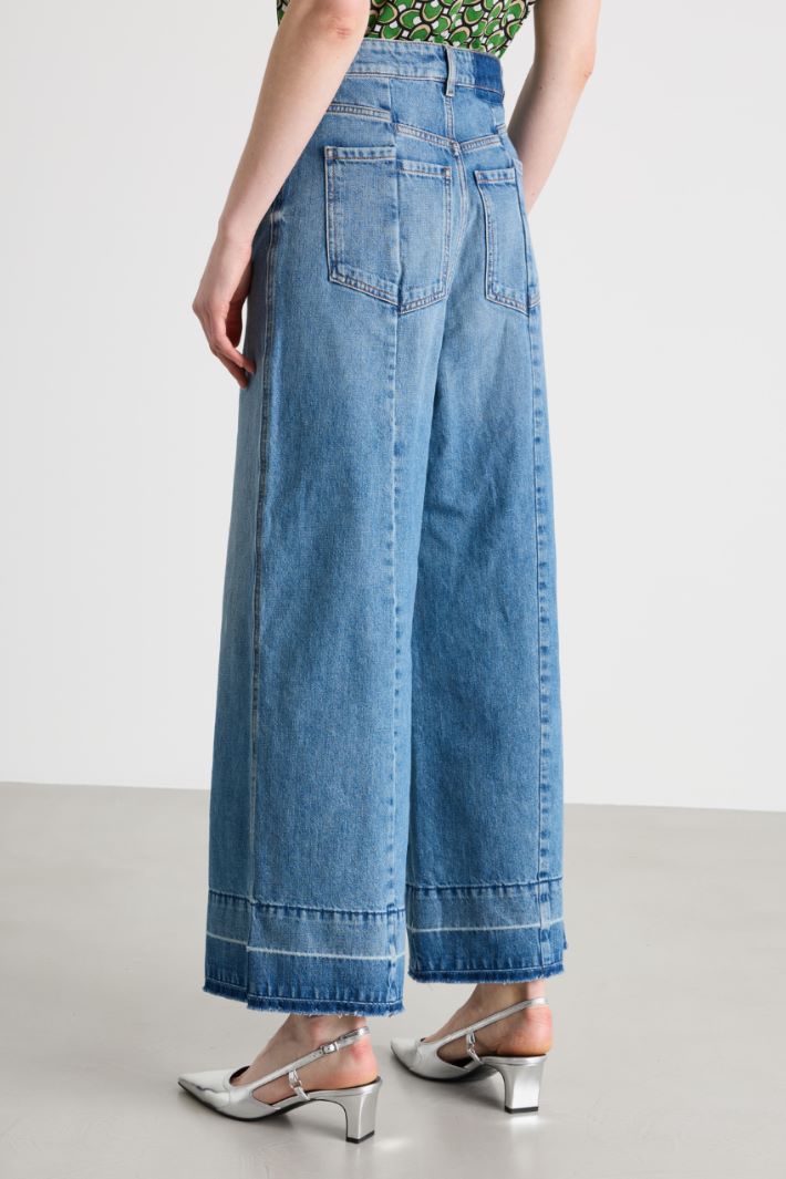Jeans ampio con impunture Intrend - 4