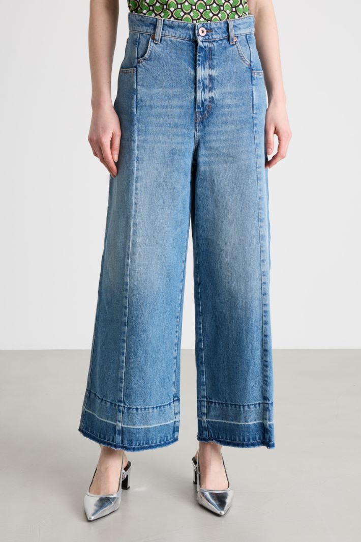 Jeans ampio con impunture Intrend - 2