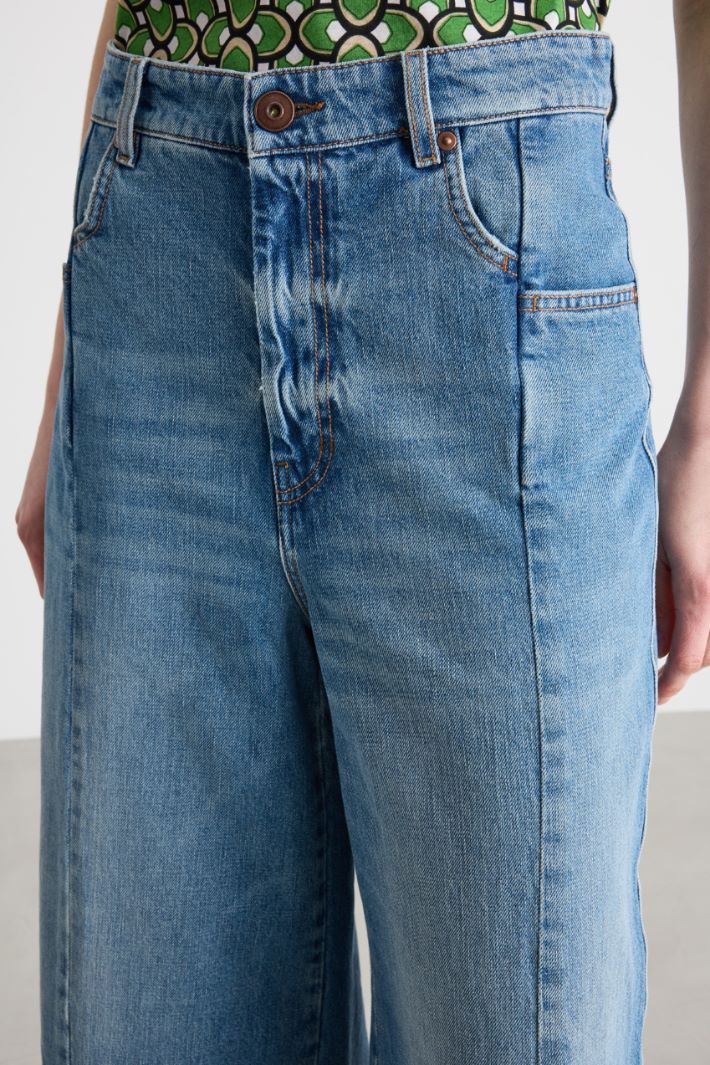 Jeans ampio con impunture Intrend - 3