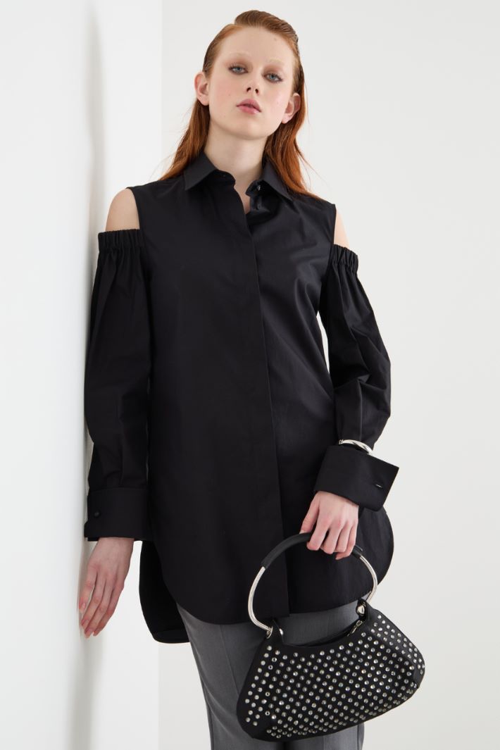 Shoulder cut-out shirt Intrend - 2