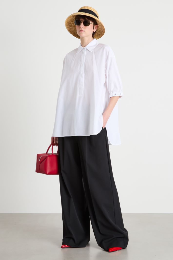 Wide-fit poplin shirt Intrend