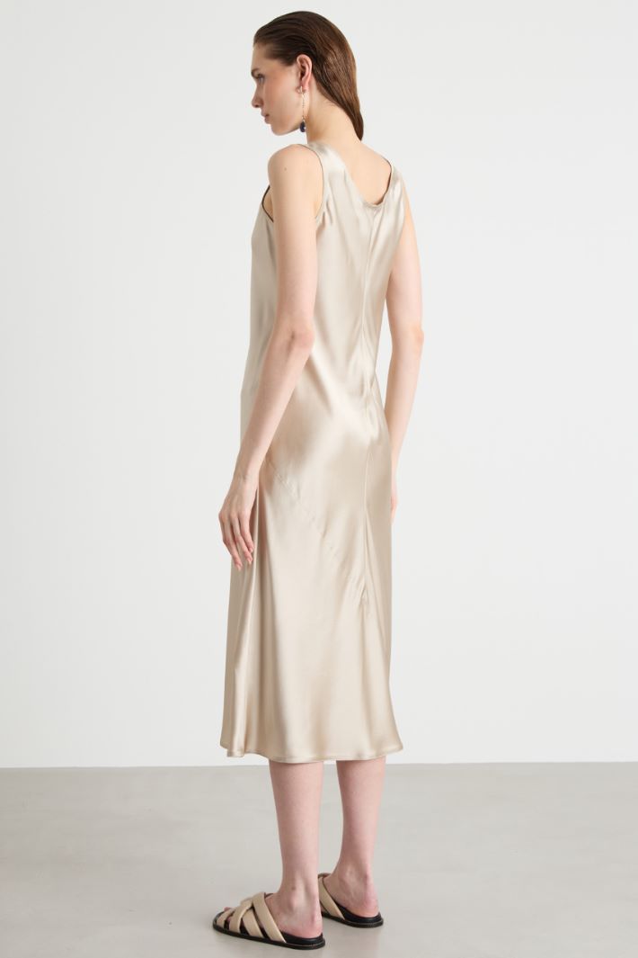 Abito fluido in raso Intrend - 4