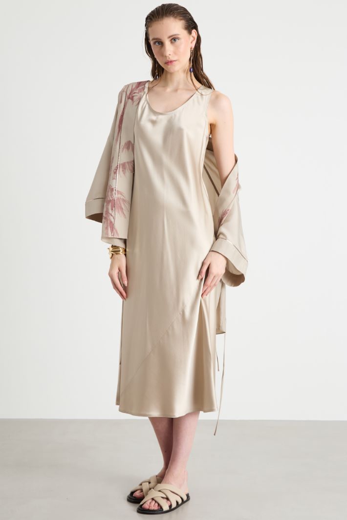 Abito fluido in raso Intrend