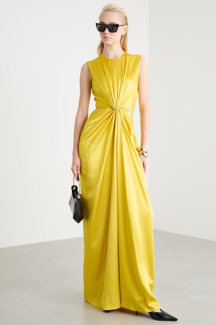 Abito a clessidra in raso Intrend