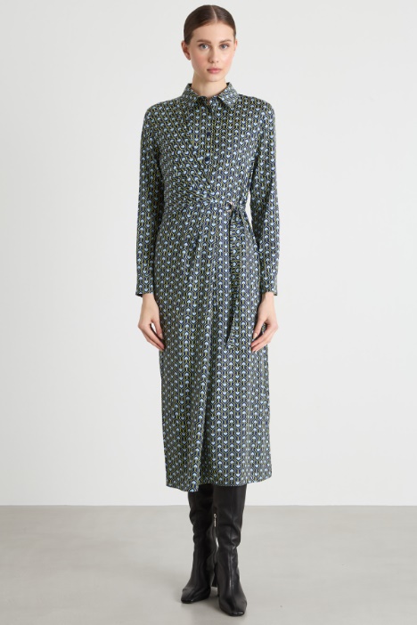 Vestido fluido de efecto cruzado