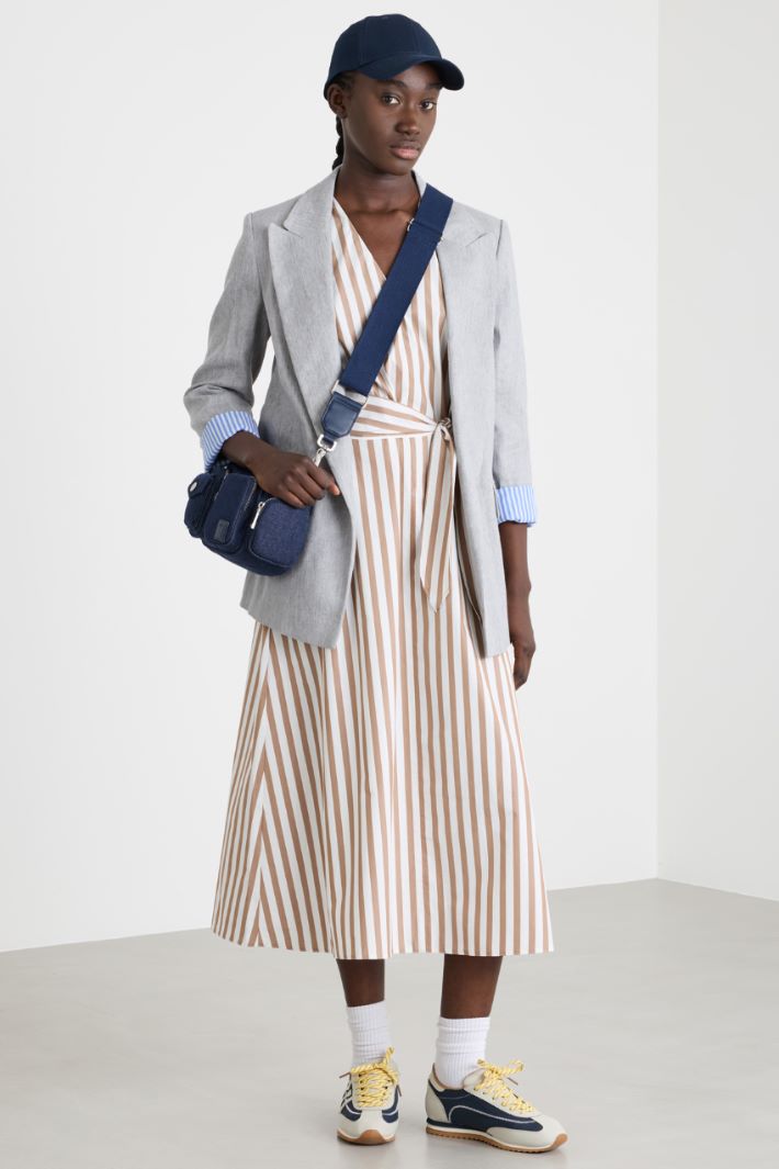 Abito in popeline con cintura Intrend