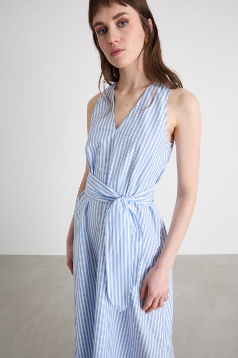 Abito in popeline con cintura