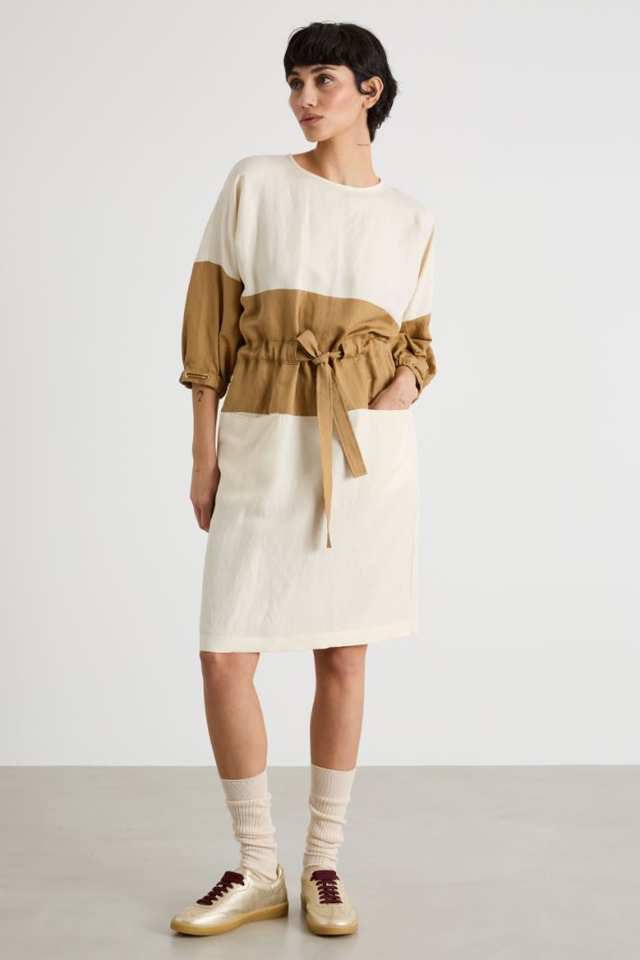 Abito corto con coulisse Intrend - 2