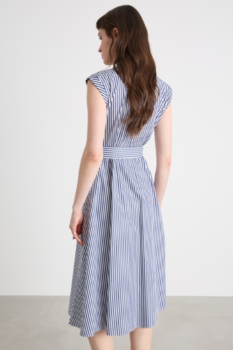 Abito chemisier con cintura