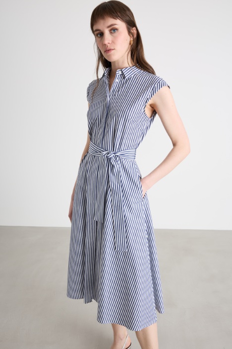 Abito chemisier con cintura