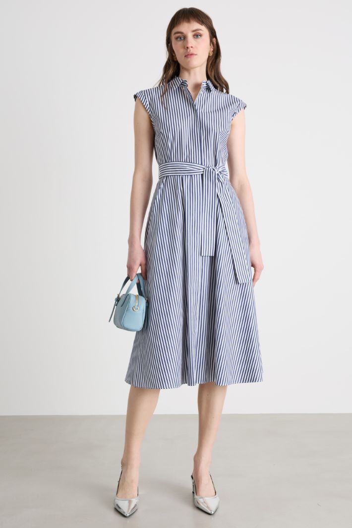 Abito chemisier con cintura Intrend